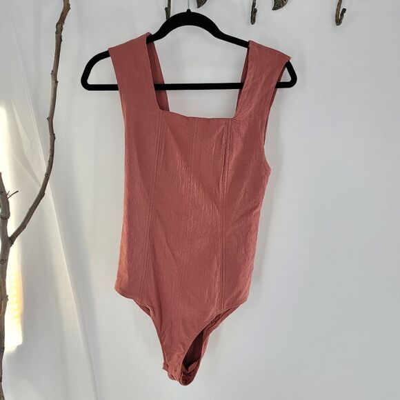Free people sleeveless form fitting bodysuit - Picture 7 of 9